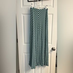 Market & Spruce Chevron Maxi Skirt